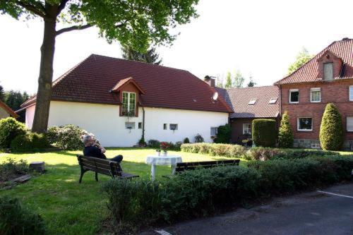 ホテル Haus Im Gruenen リップシュタット エクステリア 写真