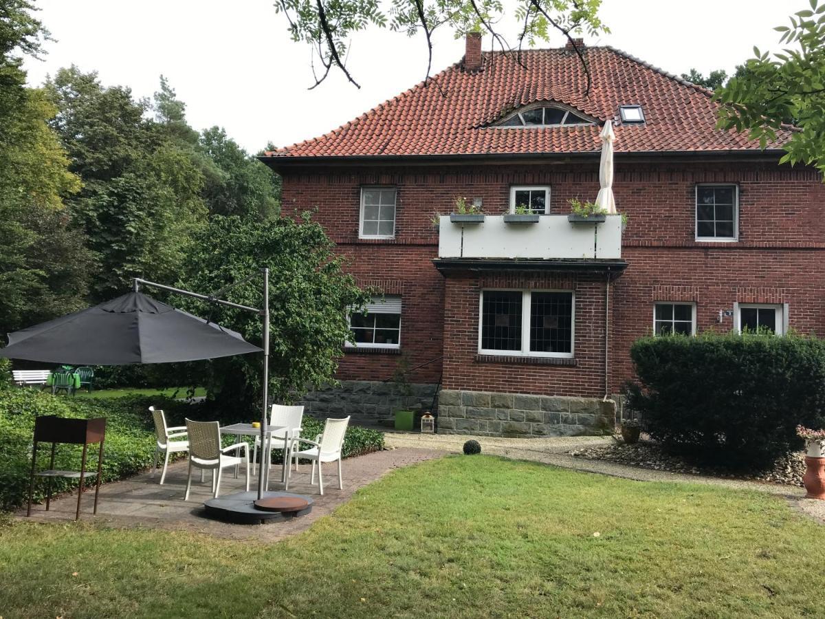 ホテル Haus Im Gruenen リップシュタット エクステリア 写真